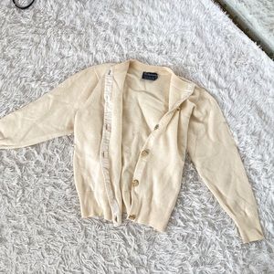 GUC vintage Burberry 100% Merino Wool cardigan 40